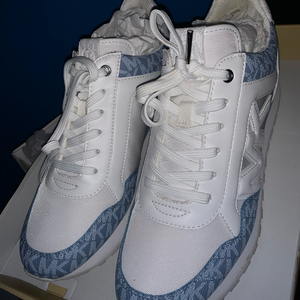 Michael Kors Women’s Maddy Trainers - Picture 3 of 4